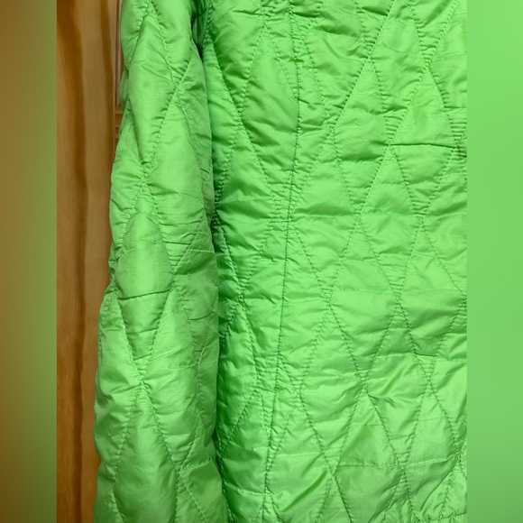 Patagonia, light weight puffer jacket, kids size large or 12 - Picture 6 of 14